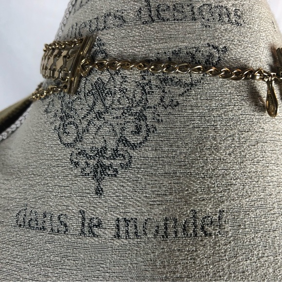 Vintage Cora-Stamped 15”-18”  3 Link Necklace - Picture 5 of 7